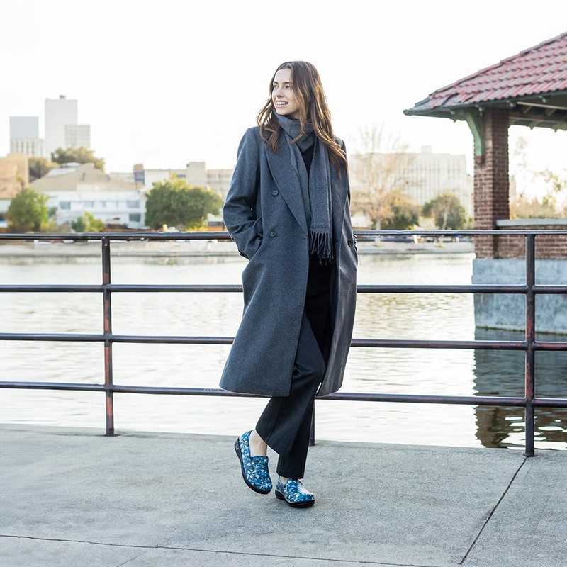 Alegria Womens Keli Professional Clog Space Invaders Leather 7-7.5 M