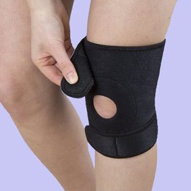 KAV Neoprene Knee Brace Adjustable Arthritis Joint Pain ACL Tear Meniscus Tear Runner Running Patella Knee Brace with Straps for Men Women Black Pads 2 Pack