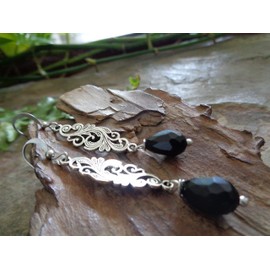 Ornament & Drop Elegant Earrings with Crystal in Black