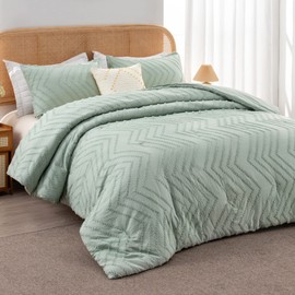 Litanika Sage Green King Comforter Set, Lightweight and Fluffy Bedding Set for King Bed, 3 Pieces Tufted Farmhouse Design for All Seasons (104x90Inches, 1 Comforter and 2 Pillow Shams)