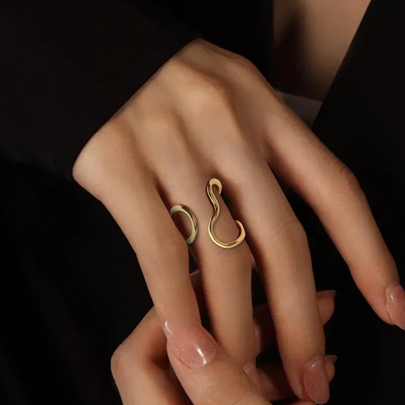 Mrltau Gold Waterproof Asymmetric Ring, Thick Chunky Women's Gold Ring