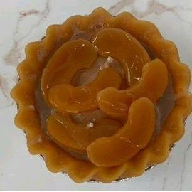 Peach Cobbler Handmade Candle - Decorative Candle with Peach Flavor - Ideal for Home Decor and Ornaments - Color: Apple Pie
