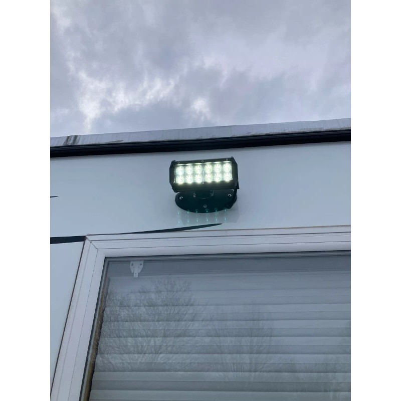 Castle Winch, LLC RV Exterior Light Bar and Mount Upgrade
