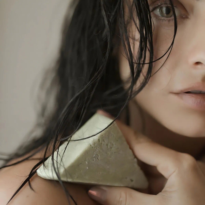 Amai Shampoo Anticada En Barra Romero Menta