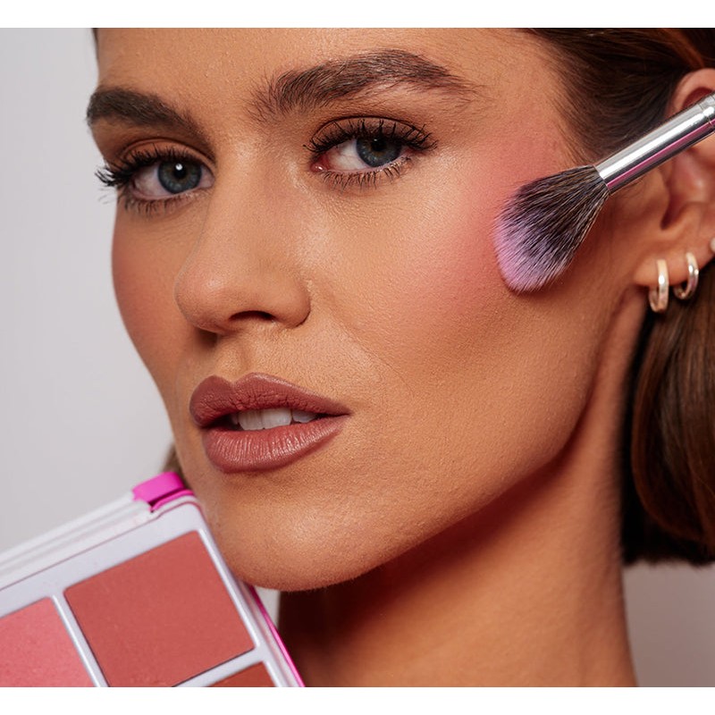 PEACHES AND CREAM BLUSHER QUAD PALETTE, PEACHES & CREAM