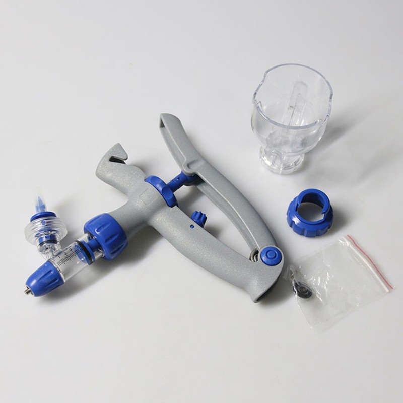 Cattle Syringe Adjustable and Continuous Syringe Injection Animal Injector for