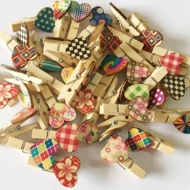 UOOOM 40 pcs Wooden Clips Mini Love Heart Shape Photo Paper Pegs for Photos Wedding Gift DIY Craft Decor