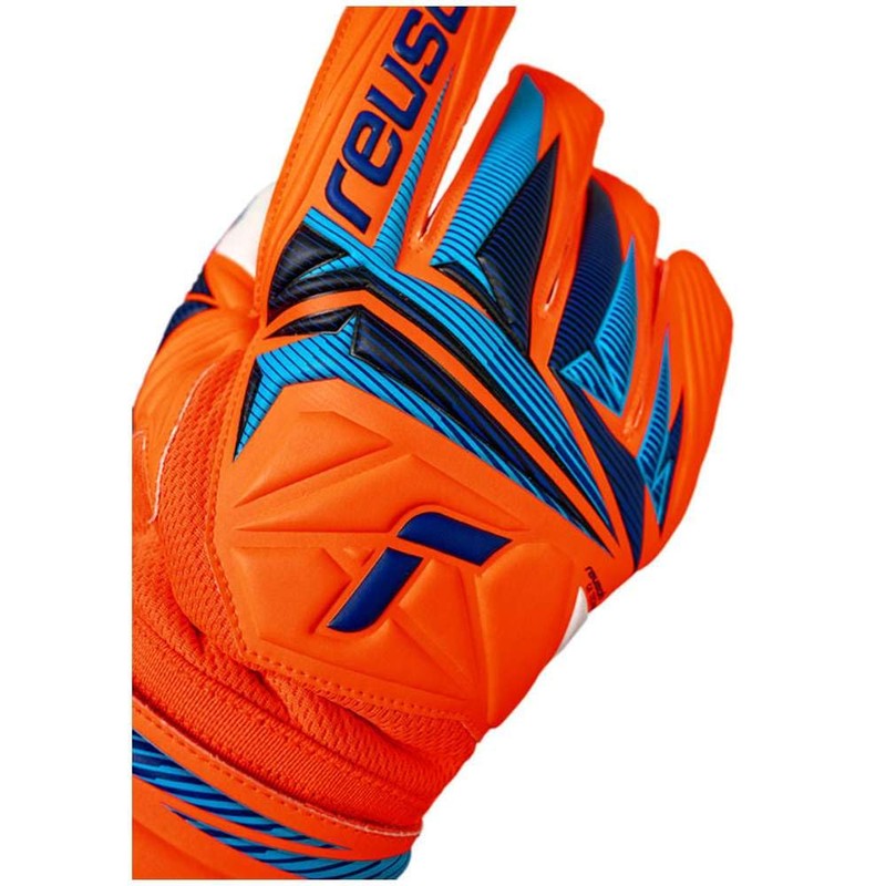 Reusch Attrakt Grip WC26 Goalkeeper Gloves Size 9