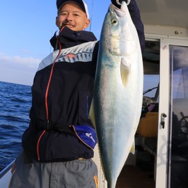 Hayabusa FS422-80-5 Inch Jack Eye Kick Bottom, 2.8 oz (80 g), Approx. 2.6 inches (65 mm), Silver, Metal Jig Lure