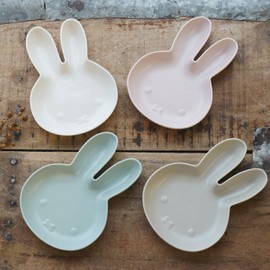 COTONOHA Japanese Ceramic Plate, Cute Rabbit-Shaped Small Dish (5.9 x 4.3 inches), Kid-Friendly Snack & Dessert Dish, Easy-to-Clean Kitchenware (White)