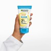 Microexfoliante Garnier Express Aclara Suave 150ml Acneica Día Noche