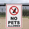 M METERXITY 1-Pack No Pets Allowed Sign, 14 x 10