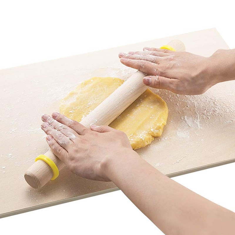 KAI DL6311 KAI Scraper Embossed Rolling Pin Set with Ring,