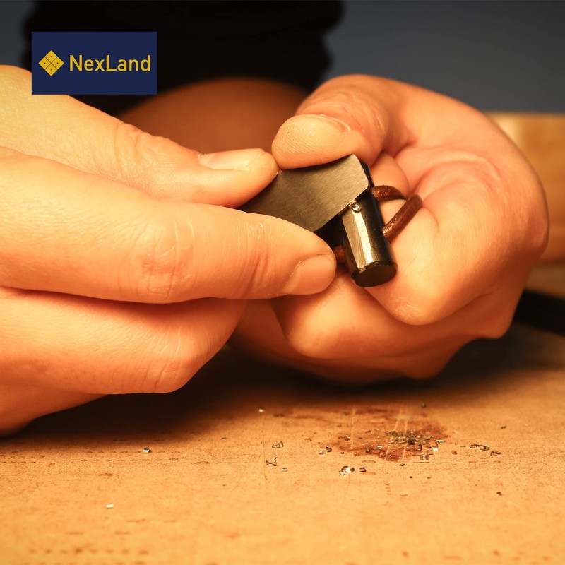 NexLand FNL-CS4015 Ceramic Striker Fire Starter Necklace Ferro Rod Toggle