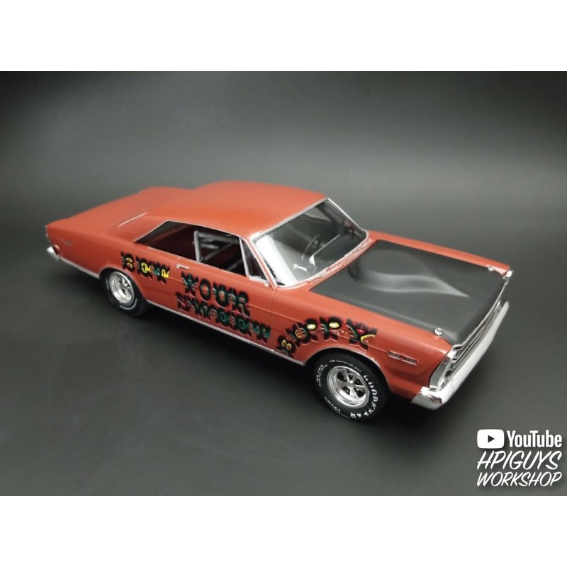 AMT 1966 1:25 Scale Ford Galaxie Sweet Bippy Model Kit