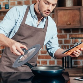 Vented Tempered Glass Universal Lid for Pot Pan Skillet with Heat Resistant Silicone Rim Microwave Splatter Lid Cover Microwave Safe Fit 6.5" 7" 7.5" Cookware, Dishwasher Safe Light Grey