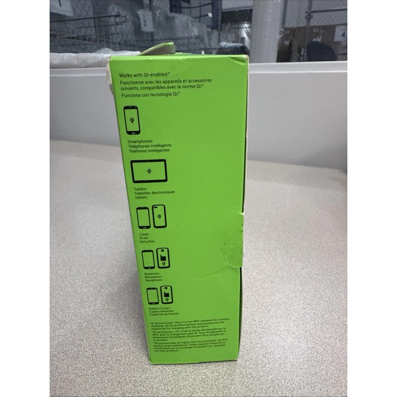 Belkin *NEW* Belkin WIRELESS CHARGING PAD and charger F8M741 (J2807)