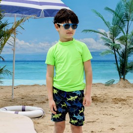 LACOFIA Boys' Short-Sleeved Swimming Shirt Children's Sun Protection Swimming Shirt Kids Rash Guard Quick-Drying, Bright green, 110 - 116