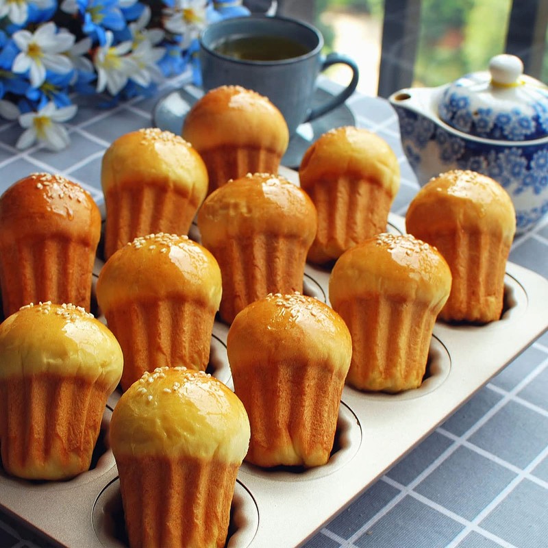 Non-stick Canele Molds Baking Pans for Cupcakes, 12 Cavities Cannelés