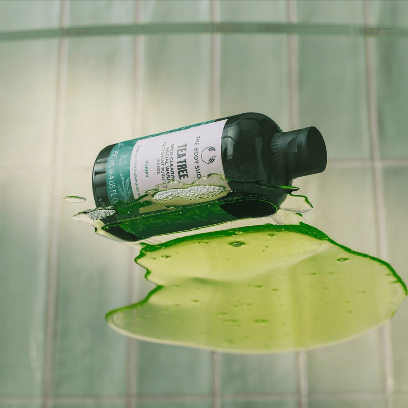 The Body Shop Tea Tree Skin Clearing Facial Wash (60ml)