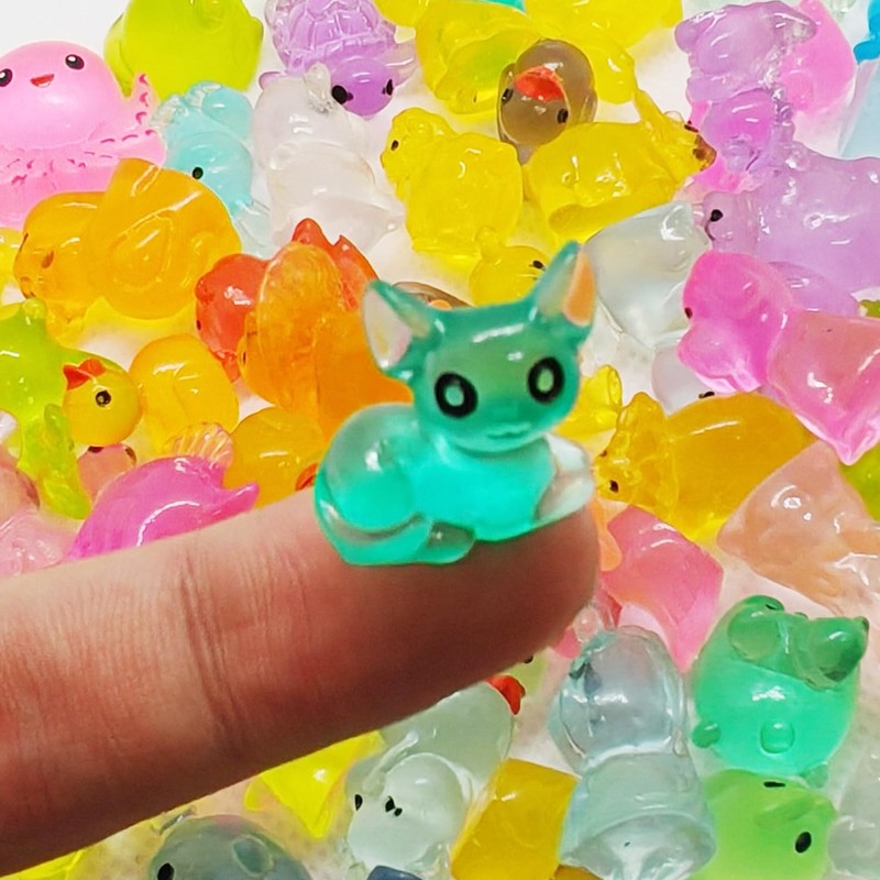 Asphodelia 150 PCS Mini Luminous Resin Animals,Glow Mini Animals for