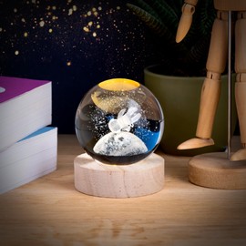 CUQOO 6cm 3D Astronaut Crystal Ball Night Light - LED Crystal Ball Lamp with Engraved Astronaut Design - 3D Astronaut Crystal Light with LED Base - Themed Gift for Home Décor & Astronomy Lovers