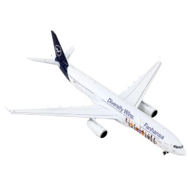 DCD Airbus A330-300 Commercial Aircraft Lufthansa Fanhansa Diversity Wins 1/400 Resin Diecast Model White Blue Tail DC Dassault