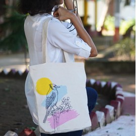 SKAPADORO, Canvas Zip Tote - 100% Cotton, Ecofriendly Printed Tote Bags For Travel, College & Beach, Shopping, Grocery, Easy to Wash Trendy Everyday Shoulder Bag (The Bird)