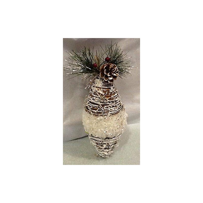 Garden Gate 28cm Oval drop Victorian Snowy Bauble Christmas tree