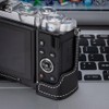 DBZZ E-P7用本革ハーフケース, メタル底板付き OLYMPUS PEN用 ブラック