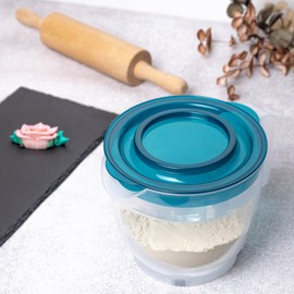 KADAX Measuring Cup, Capacity 2 Litres, Plastic Measuring Jug, Mixing Cup with Lid, Measuring Scale, Millilitres, Gram, Rounded Handle, Spout, Splash Guard, Measuring Jug (Blue)