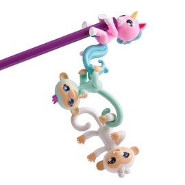 WowWee Fingerlings Minis-Series 1-5 Piece Banana Blister 3 Figures Plus Bonus Bracelet and Charm