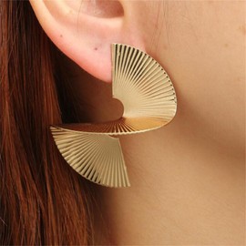 Gold Plated Geometric Sector Earrings for Women Bohemian Exaggerated Statement Irregular Twisted Fan-shaped Swirl Twisted Large Ocean Wave Sequin Metal Dangle Drop Earrings for Punk Style Fashion Jewelry Gifts (Gold)