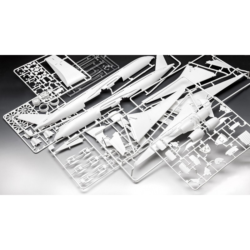 Revell 03773 Airbus A350-900 Turkish Airlines 1:144 Unbuilt/Unpainted Plastic Model