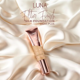 LUNA Silk Foundation in LIGHT PLUS Shade - Contains Hyaluronic Acid, Vitamin C & A, Aloe Vera, and Shea Butter - Brightening Dewy Foundation Makeup - Hydrating Cream Foundation for Dry Skin
