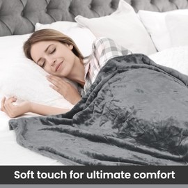 Albert Austin Flannel Fleece Throw for Couch Sofa Chairs Breathable Cosy and Warm Large Blanket Throw Comfortable Easy to Wash Blanket for Bed Plush Lightweight Fluffy Throw 150 x 130cm (Silver Grey)