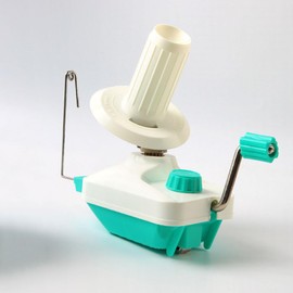 Avvolgitore per gomitoli di filato, avvolgitore per gomitoli, facile da installare e usare, robusto, include 10 uncinetti di dimensioni