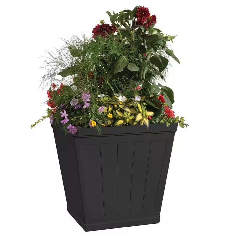 CHG CLASSIC HOME & GARDEN Hanover 14 in. Black Resin