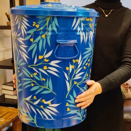 HOZUSO Hand Painted Metal Trash Can with Lid Recycling Canister Storage Organization Decorative Garbage Can Waste Bin for Kitchen Living Room Home Patio Yard Home Decor 10 Gallons