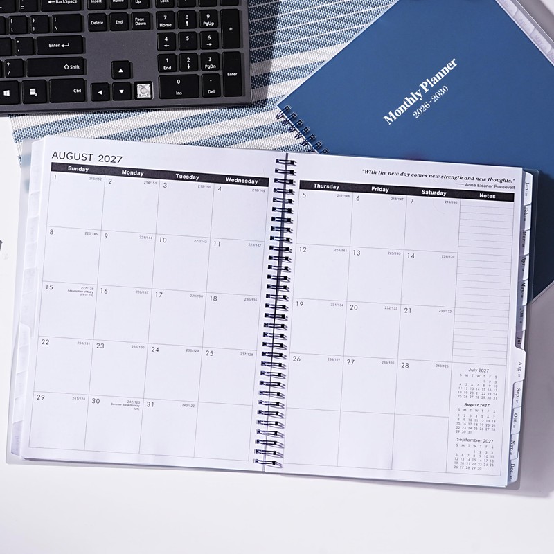 2026-2030 Monthly Planner/Calendar - Jan 2026 - Dec 2030, 5