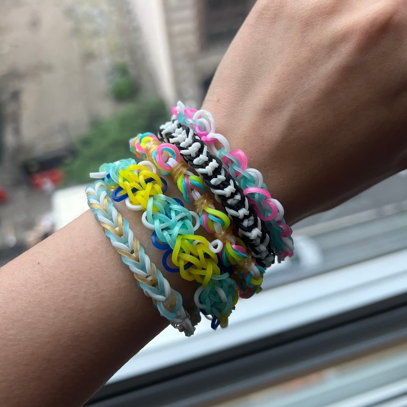 Rainbow Loom MEGA Combo Set, Features 7000+ Colorful Rubber Bands,