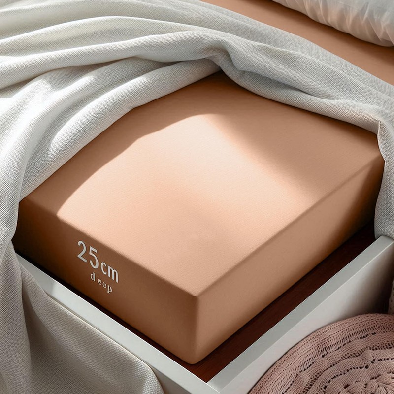 Aspire Homeware Super King Fitted Sheet - 25 cm Deep