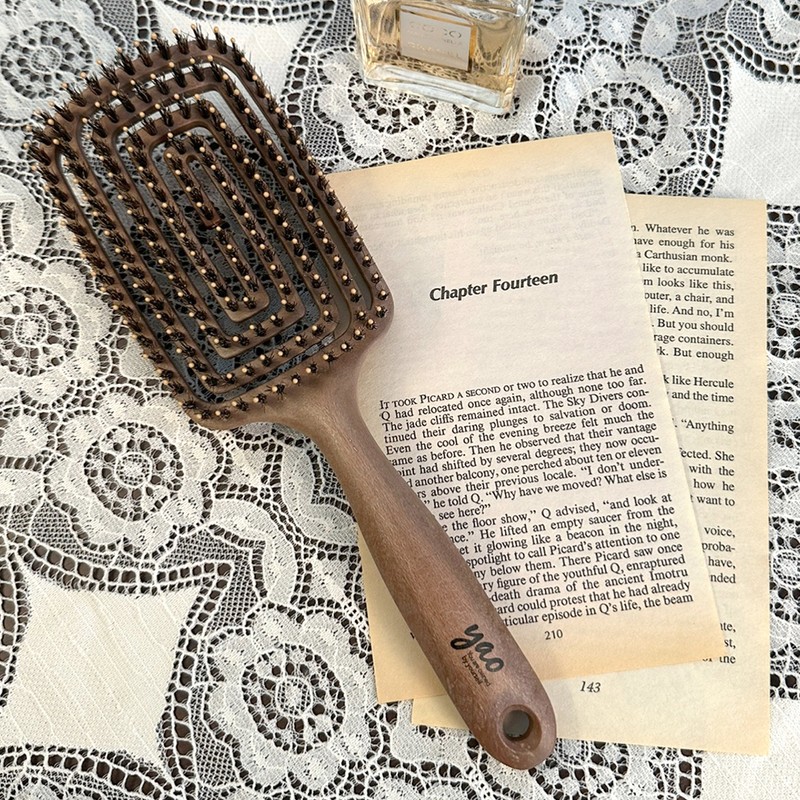 Yao Hairbrush [Natural Boa Line] Root Volume Pig Hair Comb