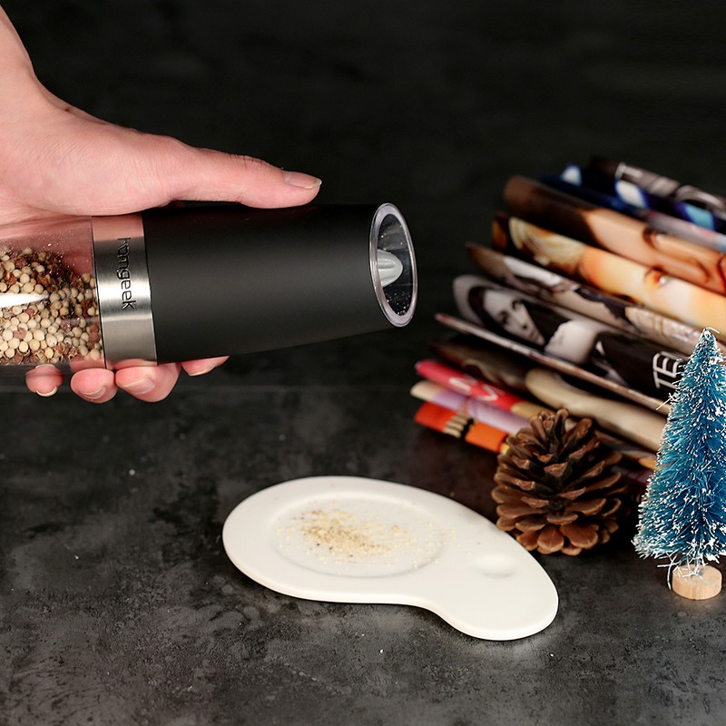Homgeek Portable Automatic Electric Gravity Pepper Grinder Blue LED Light