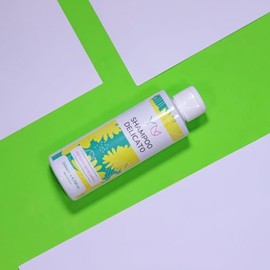 Gentle Shampoo for All Hair Types - Frequent Use - Against Frizz, Dryness and Natural Irritation, Vegan, Cruelty Free, 200 ml