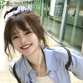 Lash Artist Gifts for Women Eyelashes Artist Gift for Friends Satin Ribbon Hair Ties for Women Lash Artist Birthday Gift for Wife Aunt Mom Esthetician Gifts for Women White Scrunchies for Hair