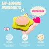 The Shop Plush Pout Lip Butter Balm Llavero Dije Fórmula