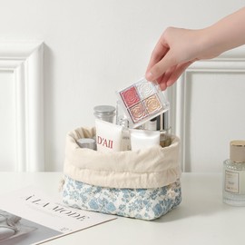 RSRSLEII Small Cotton Quilted Drawstring Makeup Bag, Cute Coquette Cosmetic Bag with Canvas Lining, Aesthetic Travel Organized Toiletry Bags for Purse, Gift for Girls and women(06 Blue Flower)