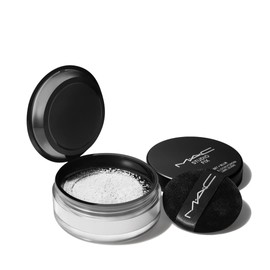 MAC STUDIO FIX PRO SET + BLUR WEIGHTLESS LOOSE POWDER - TRANSLUCENT, 6.5 G