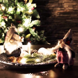 com-four® 2x premium pair of Christmas elves for Christmas decorations, alpine figures as winter decorations, cute corner stools as room decorations or gifts